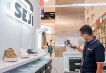 Menparekraf/Kepala Baparekraf Apresiasi Pameran Sneakers Brand Lokal