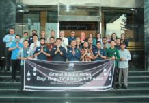 Grand Basko Hotel Berbagi Takjil Untuk Masyarakat Kota Padang