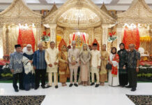 Anggota DPD Alirman Sori Mantu Putri Pertama