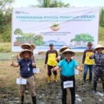 Angkasa Pura Airports Tanam Pohon Penahan Abrasi di Wilayah Kawasan Penyangga Bandara