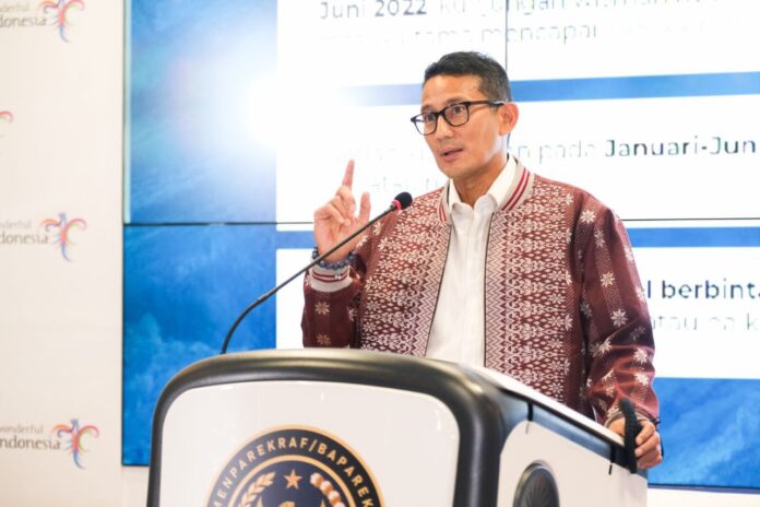 FOTO 23 Agustus_Sandiaga kunjungan wisman