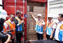 Tol Laut Mobilisasi Pengiriman Minyak Goreng Murah Rute Surabaya-Maluku