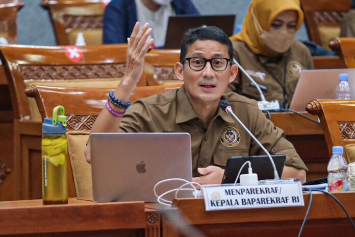 FOTO 24 Nov_Sandiaga di dpr