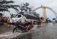 Pelabuhan Tanjung Emas Semarang Terkepung Banjir Rob Lagi