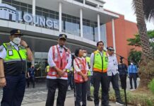 Maskapai Penerbangan Jangan Pasang Tarif Tinggi