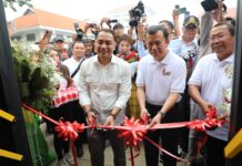 Kemenhub Resmikan 17 Unit Bus Listrik BTS
