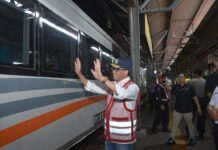 Menhub Cek Harga Tiket di Stasiun dan Bandara di Jateng serta DIY