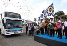 Kemenhub Berangkatkan Pemudik Arus Balik Gratis Lebaran dari Delapan Terminal