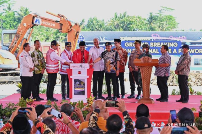 FOTO 21 Mei_Menhub resmikan terminal 2