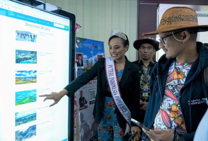 FOTO 5 Juli_Sandiaga papua 1 INI