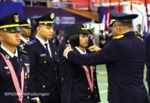 Kepala BPSDMP Pimpin Upacara Wisuda Poltekbang Jayapura