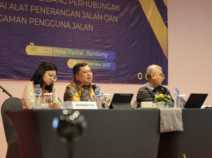 FOTO 2 Nov_Ditjen Hubdat diskusi jalan 1