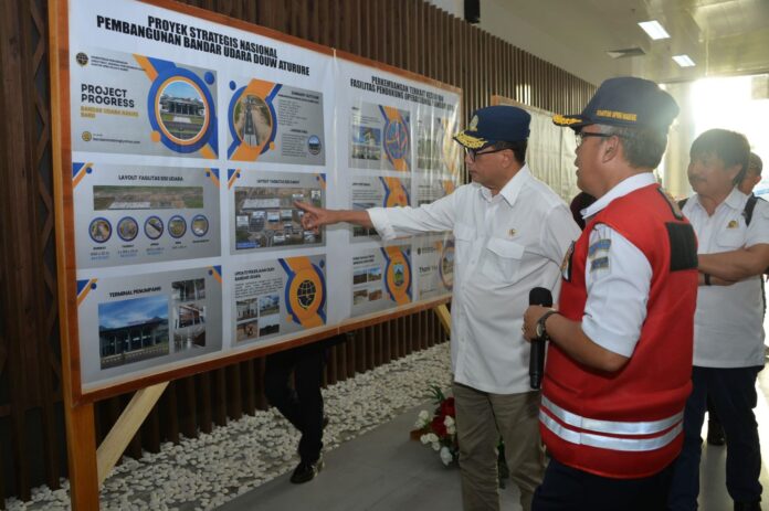 FOTO 22 Nov_Menhub kujungan 2 bandara baru di papua 3 Bandara Douw INI