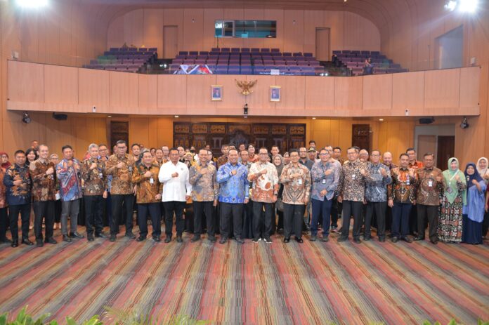 FOTO 3 Nov_kegiatan Focus Group Discussion (FGD) dengan tema Peran dan Kontribusi Indonesia pada Organisasi Maritim Dunia 2