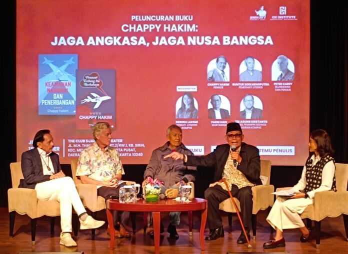 FOTO 18 Des_Launching buku baru Chappy Hakim 1