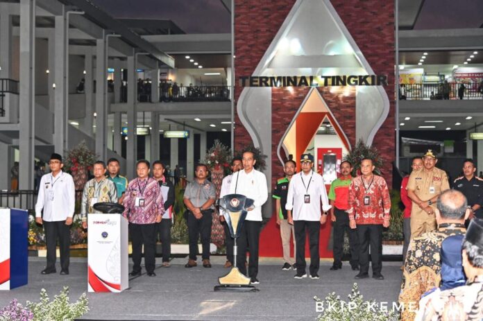 FOTO 27 Des_Salah satu capaian Kementerian Perhubungan dalam pembangunan sektor transportasi dengan membangun Terminal A Tingkir di Kota Salatiga 1