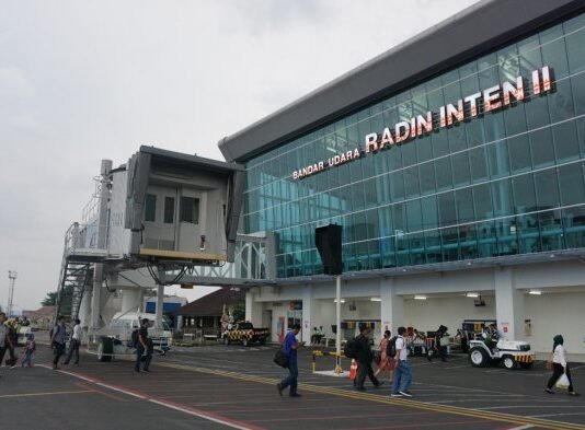 Sejumlah Bandara Terdampak Erupsi Gunung Anak Krakatau Perpanjang Penutupan Operasional Penerbangan