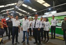 Menhub Tinjau Tiga Stasiun Kereta Api Jalur Selatan Jawa