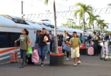 Arus Balik Libur Tahun Baru Capai 61.000 Penumpang Tiba di Stasiun Gambir dan Pasarsenen
