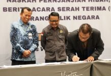 Kemenhub Gelar Acara Serah Terima Barang Milik Negara Berupa Bus Sekolah
