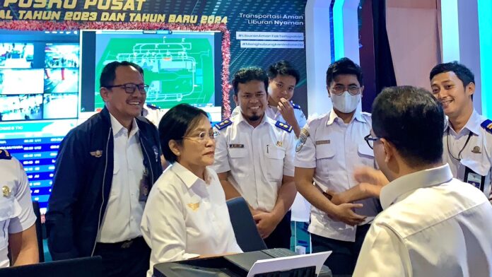 FOTO 4 Jan_Kunjungan Dirjen Hubud Posko 1