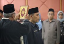 Penjabat Walkot Bekasi Lantik Pejabat Fungsional Ahli Utama dan Pengambilan Sumpah PNS Baru