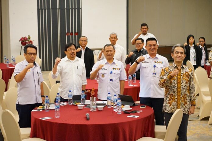 FOTO 1 Maret_Kegiatan Focus Group Discussion (FGD) Pengaturan dan Penanganan Kendaraan Listrik yang Akan Menggunakan Jasa Angkutan Penyeberangan di Jakarta 1