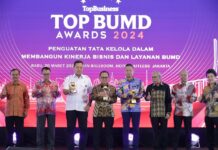 Raih Penghargaan di Top BUMD Awards 2024 Penjabat Wali Kota Bekasi Minta Terus Evaluasi dan Tingkatkan Kinerja untuk Pembangunan Daerah
