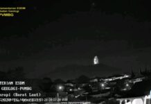 Sejumlah Penerbangan Dibatalkan Karena Gunung Marapi Erupsi