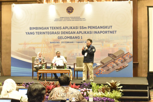 FOTO 7 Maret_Bimbingan Teknis Aplikasi SSm Pengangkut yang Terintegrasi Dengan Aplikasi Inaportnet. dok. hublakemenhub