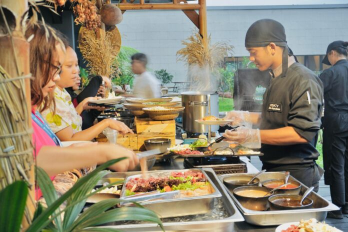 FOTO 9 Maret_Grand Mercure Malang Mirama menawarkan paket berbuka puasa dengan kurang lebih 100 variasi menu yang ada di Trimurti Restaurant 1