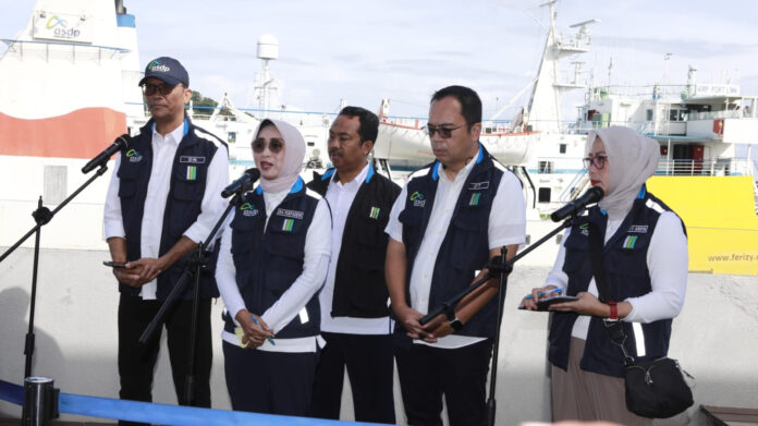 FOTO 10 April_Direktur Utama PT ASDP Indonesia Ferry (Persero) Ira Puspadewi bersama jajaran saat memberikan keterangan pers. (dok. asdp.id)