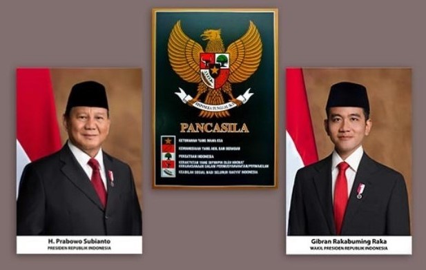 FOTO 24 April_Prabowo dan gibran INI