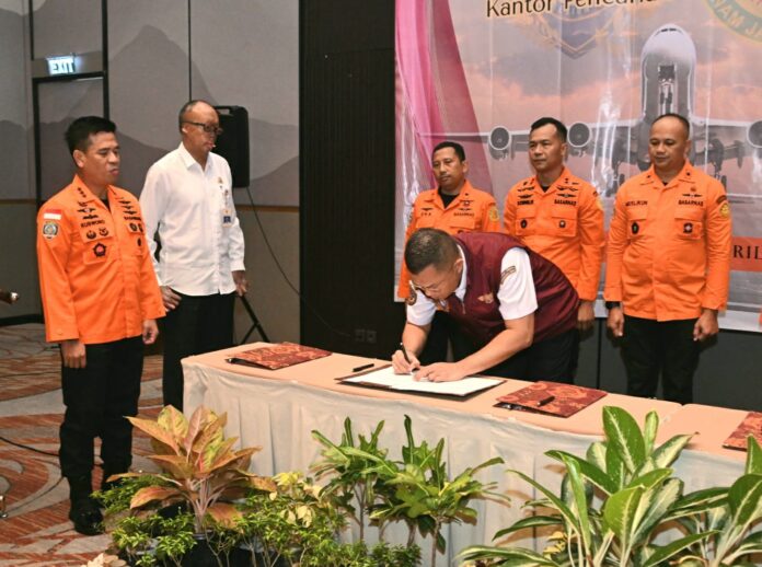 FOTO 1 Mei_Penandatanganan Letter of Coordination Agreement (LOCA) di Padang pada Selasa (3042024). (dok. hubudkemenhub) 1