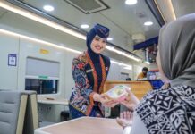 Berbagi Kebahagiaan Momen Iduladha Bersama KAI Services