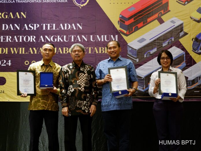 FOTO 28 Juni_Badan Pengelola Transportasi Jabodetabek (BPTJ) kembali menggelar acara penghargaan pramudi, masinis dan operator angkutan umum terbaik di wilayah Jabodetabek. 4