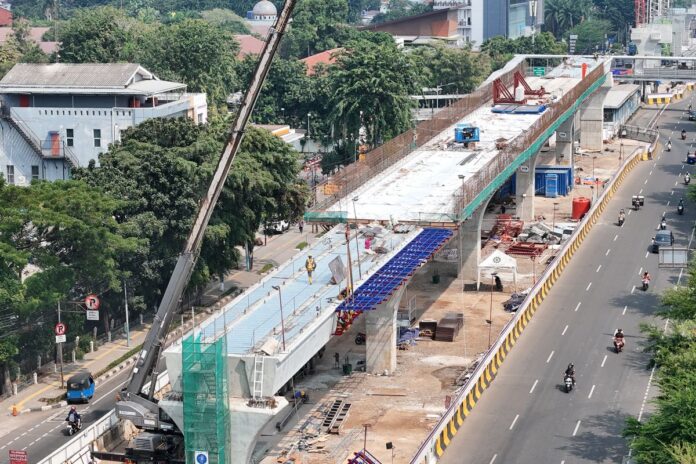FOTO 30 Juni_Pada pekan kedua Juni 2024, pekerjaan LRT Jakarta Fase 1B Velodrome-Manggarai sudah mencapai 18,147%. (dok. kemenhub)