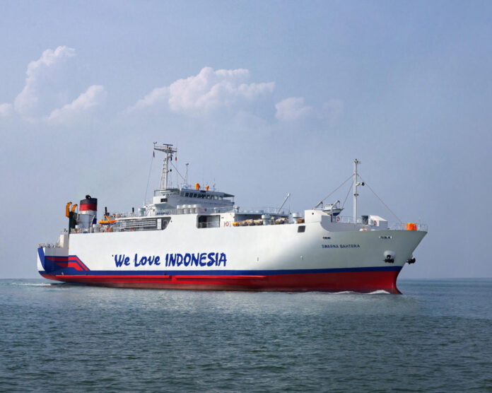 FOTO 4 Juni_Kapal milik PT Jembatan Nusantara (JN), anak usaha PT ASDP Indonesia Ferry (Persero) mengoptimalkan layanan penyeberangan kapal ferry. (dok. asdp.id)