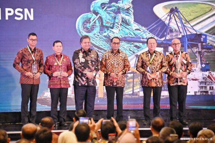 FOTO 20 Juli_Penerimaan Apresiasi Proyek Strategis Nasional (PSN) dari Kementerian Koordinator Bidang Perekonomian. (dok. kemenhub) 1