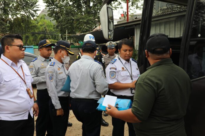 FOTO 27 Juli_Kegiatan pengawasan dan pendataan 1