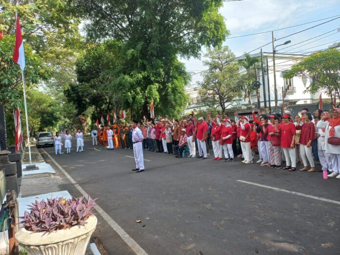FOTO 17 Agustus_Peringatan HUT Ke-79 RI Diikuti Warga RW 07. 2