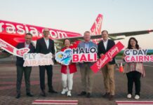 Indonesia AirAsia Ukir Sejarah dengan Pendaratan Pertama di Cairns Australia