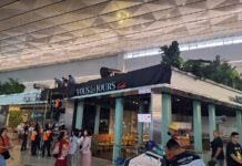 ARFF Padamkan Titik Api Bagian Atap Tenant F&B di Terminal 3 Bandara Soekarno-Hatta