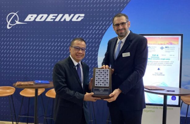 FOTO 25 Sept_Penandatanganan nota kesepahaman PT Angkasa Pura Indonesia dan Boeing di acara BIAS. (dok. boeing)