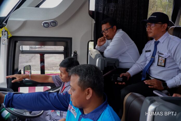 FOTO 27 Sept_Bimbingan Teknis (Bimtek) Tata Cara Pengereman Kendaraan Angkutan Penumpang 1
