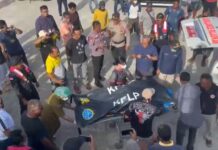 Kru Kapal KPLP KN.P 364 Evakuasi Korban Jatuh ke Laut di Saumlaki