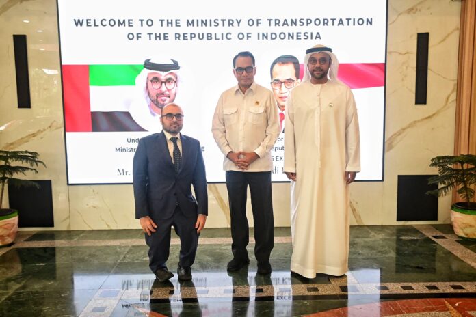 FOTO 9 September_Pertemuan bilateral dengan Wakil Menteri Investasi Uni Emirat Arab (UEA) Mohammad Alhawi di Kantor Pusat Kementerian Perhubungan, Jakarta.