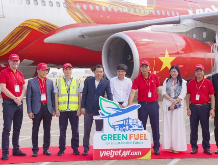 FOTO 26 Okt_Dua penerbangan Vietjet yang menggunakan SAF