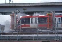 LRT Jabodebek Terapkan Sistem Cuci Kereta Otomatis dengan Teknologi Canggih dan Ramah Lingkungan
