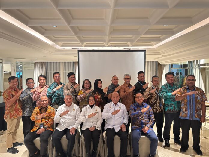 FOTO 21 Nov_Penandatanganan Kesepakatan Bersama Pelindo Regional 4 dan Kejaksaan Tinggi Papua, Papua Barat dan Kalimantan Utara. (dok. pelindo.co.id)